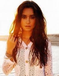 Everything is different when your eyes can see it all. (18+, RP,single) not your Average Clary. best friend is @LabeledGeek.