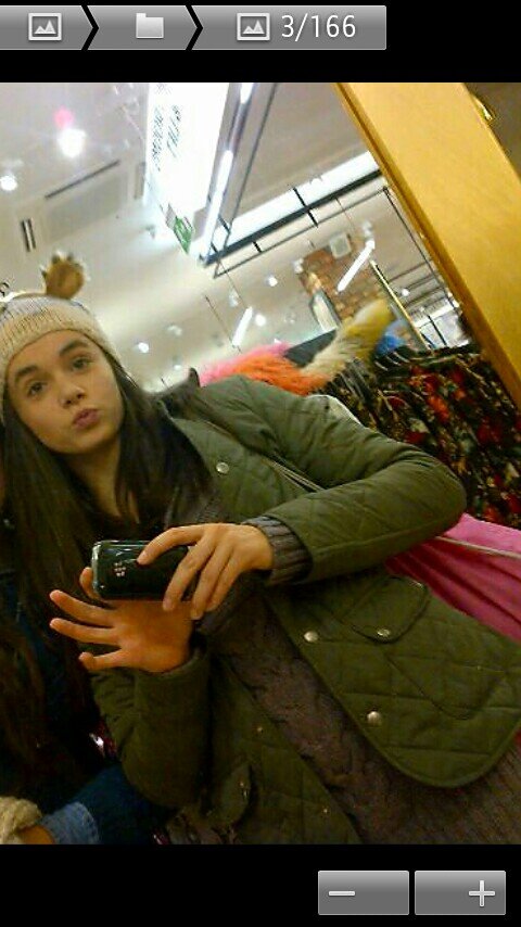 Sara Lopez. Directioner. Dejando huella desde el 97. Amo a mi inglesiiiita, @libbyluli 3 --- LibbyLuli y SariLali.