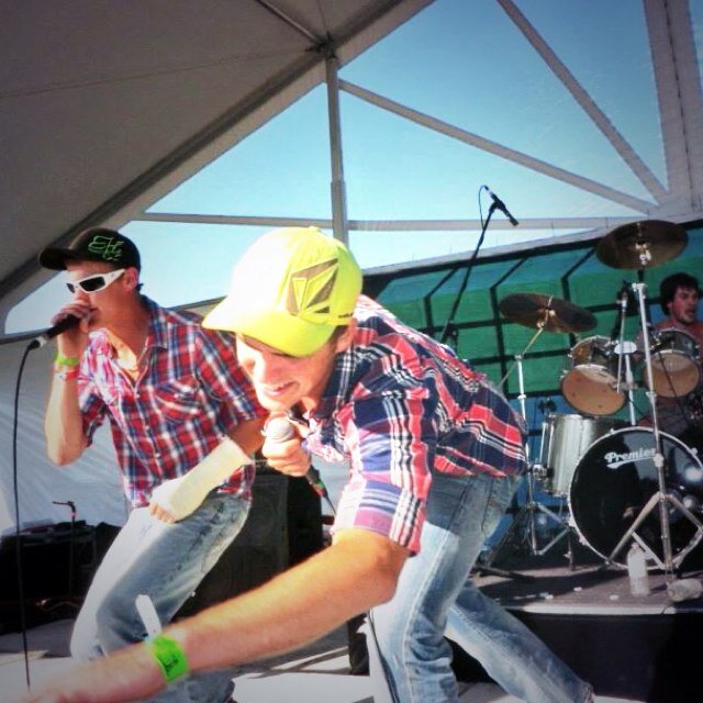 1st twin in #TheWaltersTwins country. We rocked lucknow playing music in the feilds  aug 24 2013!!! Love playing shows