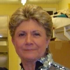 Australian Singer / New York Lawyer