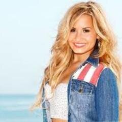 #Directioners #Beliebers #Selenators #Lovatics #Smilers #Little Monsters #Black Stars #KatyCats #Navy #Swifities 
DEMİ LOVATO İS MY LİFE 3