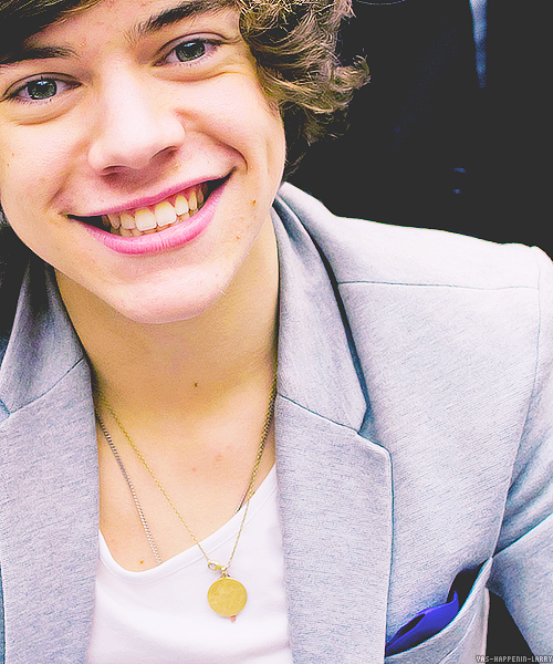 This is my second 1D account, I follow back! first account: @makememrshoran --- go follow!