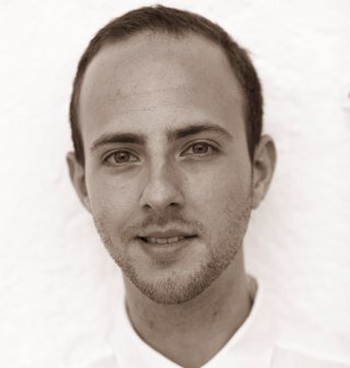 Marketing Manager @RF_CharlesHotel, blogger for @Schlaraffenwelt, foodlover & travel addicted