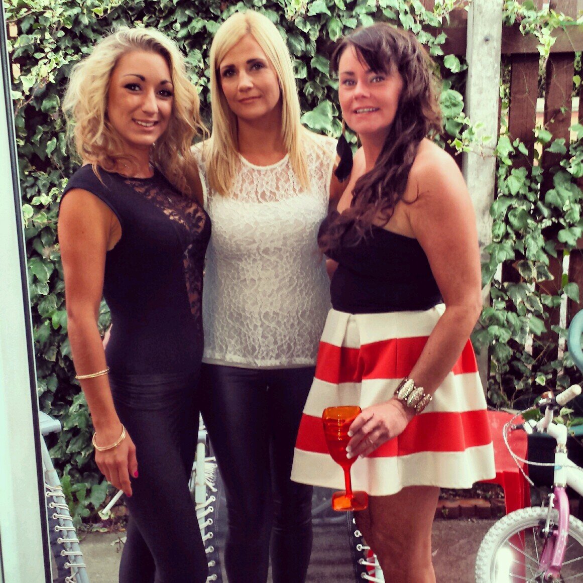 Living my life for me and enjoying the ride its taking me on! Had my lows and highs over the past few years but 2013 is definetly going to be my year =D xx