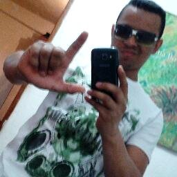 uma pessoa em construçao nao me diga que me conhece pois nem eu  me conheço ainda nao sei o que quero  hei quem confiar sei que DEUS esta comigo................