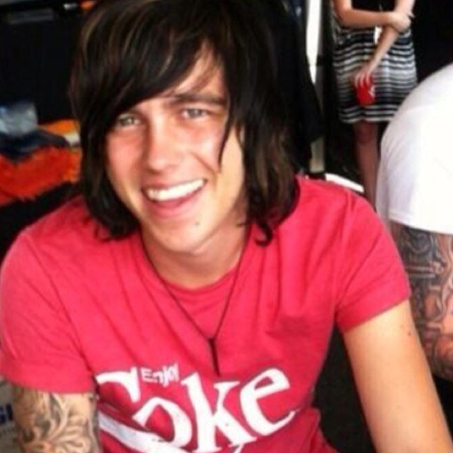 I mean no disrespect to Kellin or Katelynne, & if you're looking for weird imagines, then this account isn't for you:3