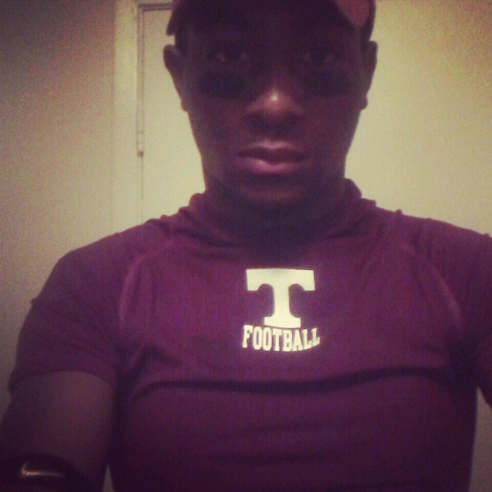 Terry High Senior #2k14 Football Player #32 #Cornerback! Just Trying To Make My Last Season Count And Sign A Football Scholarship