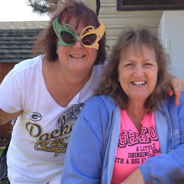 julesPackFan's profile picture. ocd for the Packers! Associate reportng analyst.