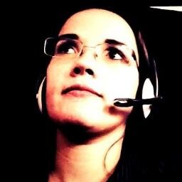 En/PtBr Conference Interpreter & Translator / Intérprete de Conferências e tradutora Inglês/Português