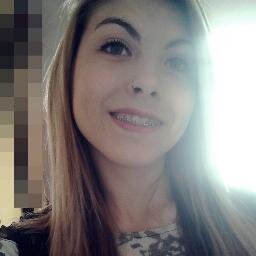 Se fosse fácil, todo mundo saberia explicar como fazer. Viver não é assim tão simples, mas que a gente complica, não há dúvidas.