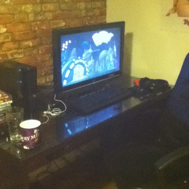 I am a Gamer. MCPVP Player that hates hackers :D I play old games such as ratchet and clank.
i follow back everyone that follows me!
http://t.co/q9ve7rnXap
