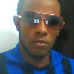 Guitarrista e baixista