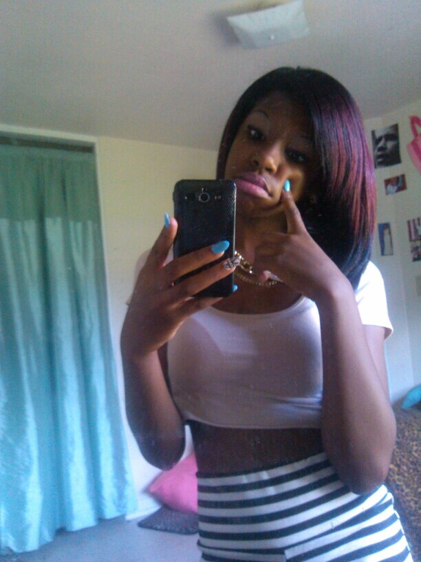 Never Fall In Love S I N G L E!