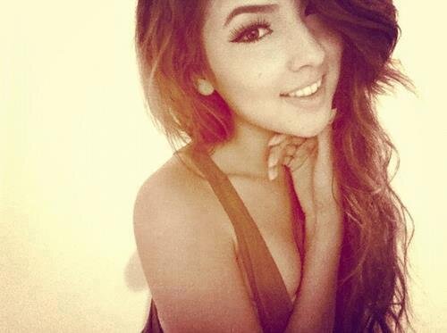 yes i'm a girl, yes i smoke weed and yes i love sex. :) Follow me back, and DM for a naughty pic ;)