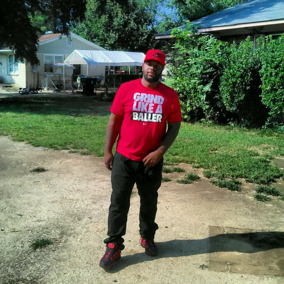 CEO OF 10BANDS ENT | I JUST SIGNED MYSELF | FOR BUSINESS INQUIRIES CONTACT JOEYBLANCO279@GMAIL.COM | TEAMLILDJ | TEAMLILRICHIE | TMCTHEBRAND