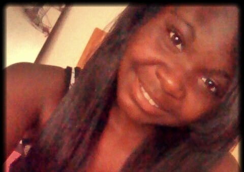 Small town girl with dreams out of this world, expecting greatness! Follow me, im worth it