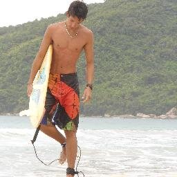 A vida é para quem topa qualquer parada. Não para quem para em qualquer topada.