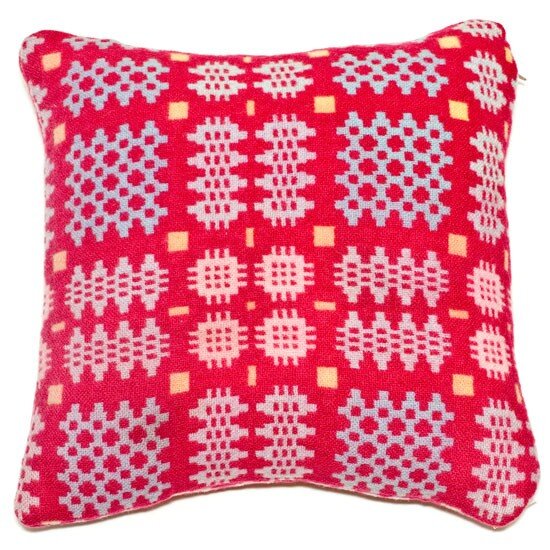 The beautiful online shop selling Homewear & Art. We also sell antiques, collectables and vintage pieces.