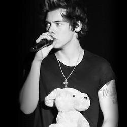 Directioners de plantão,para te mandar #1DNews e muito mais imagines fanfics e etc tudo sobre a Banda One Direction *-*