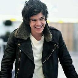 OH HEY YOU GOT A FREE FOLLOW PLEASE FOLLOW @BARBIENIALL OKAY THANKS -STEPH