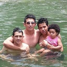 La vida es tan corta que solo quiero disfrutar todo de ella ='') http://t.co/8crOlTVZSY
#WhatsApp 3144192807