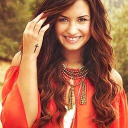 Lovatic com orgulho *--* (quem seguir manda mensagen que eu sigo de volta) bjs !!!