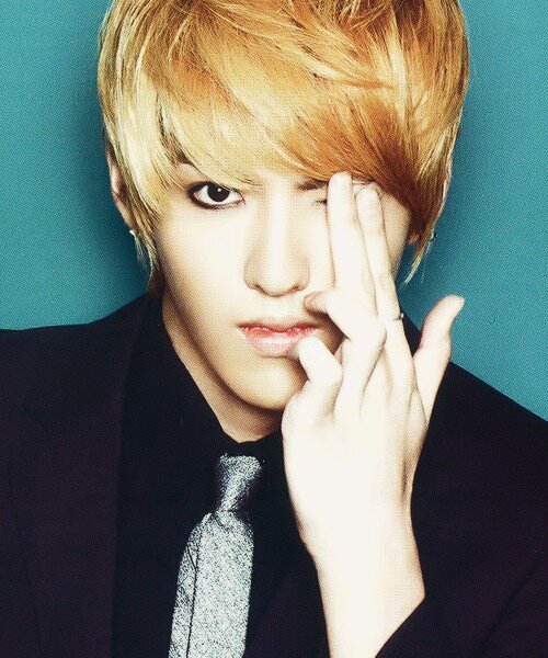 Ayo! hi! I'm kris just bot u know?! let's talk 2 me now!!!