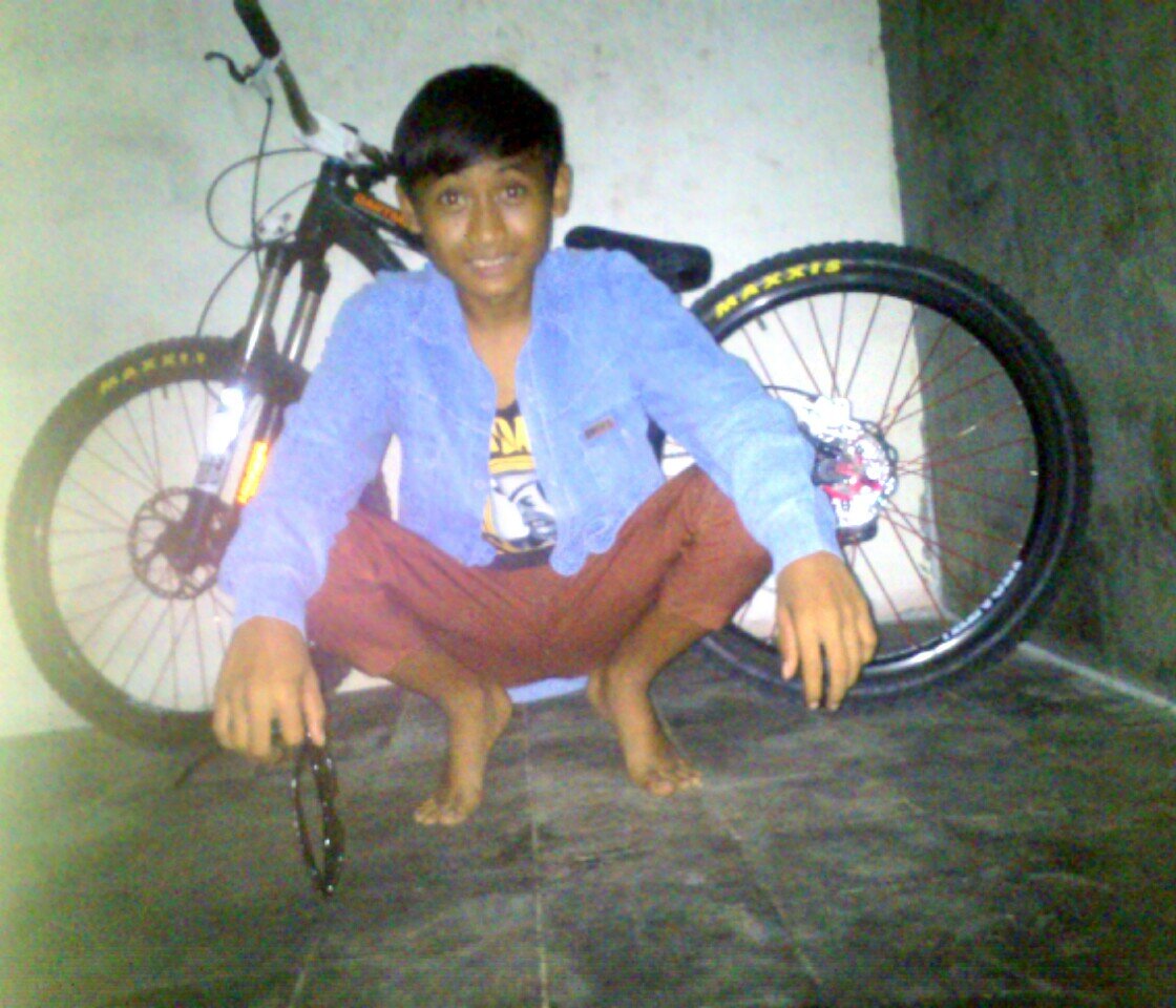ASAL SUKA ASAL SENANG BIKIN SEMRINGAH !!  Mensyen for follback :)