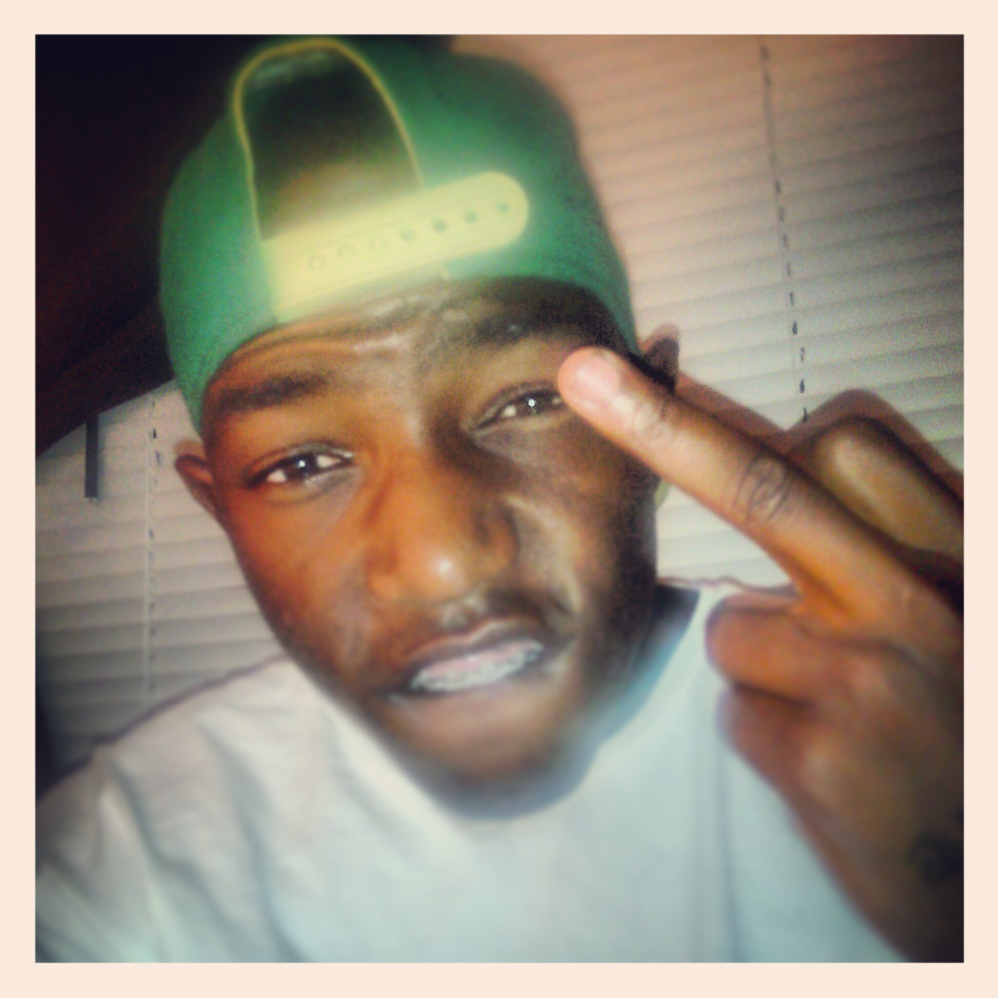 ya sis lakahla was on this bitch  , follow me @slimlakahla ♥
