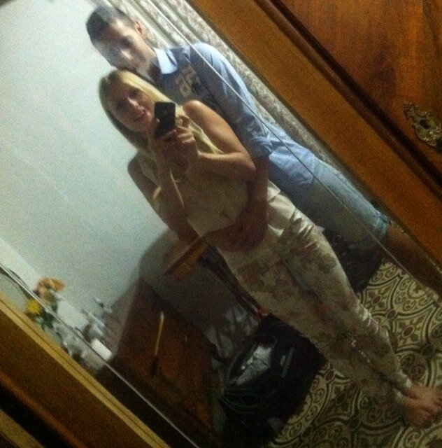 De errores se aprende..y ya aprendi del mio.. Nunca te olvidare, espero que un dia me perdones, te quiero.