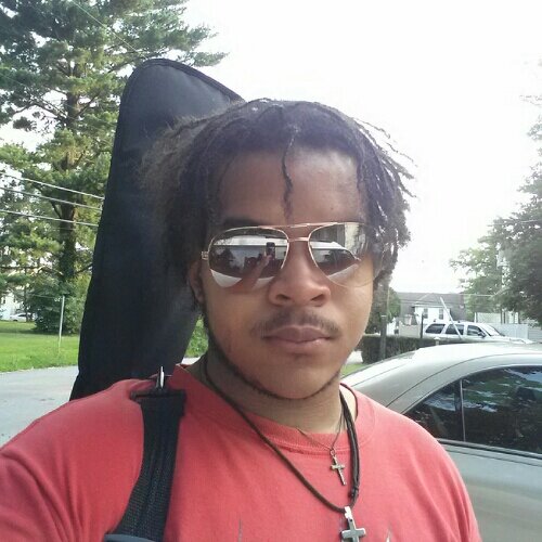 Living life as best as I possibly can. #Bass #Thrower #Musician #TeamDropKickBabies #Engineered