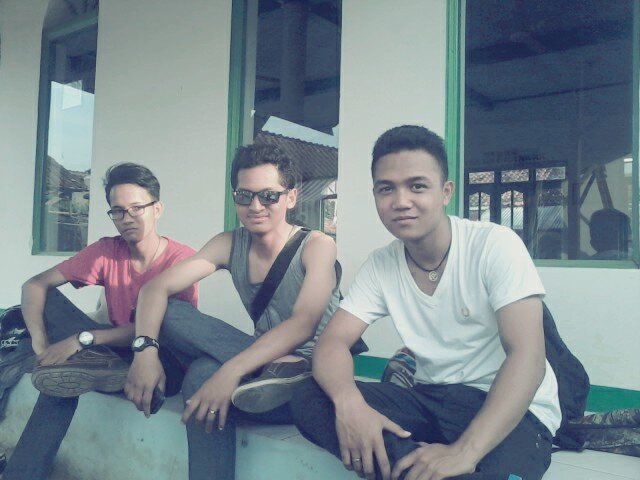 rizkyanugrahG's profile picture. 