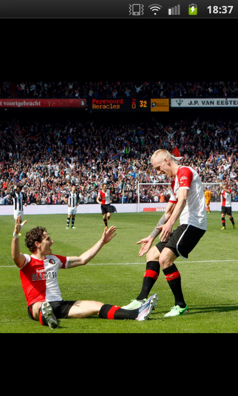 68 jaar, trotse Rotterdammert en Feyenoorder, altijd aanwezig in de kuip.