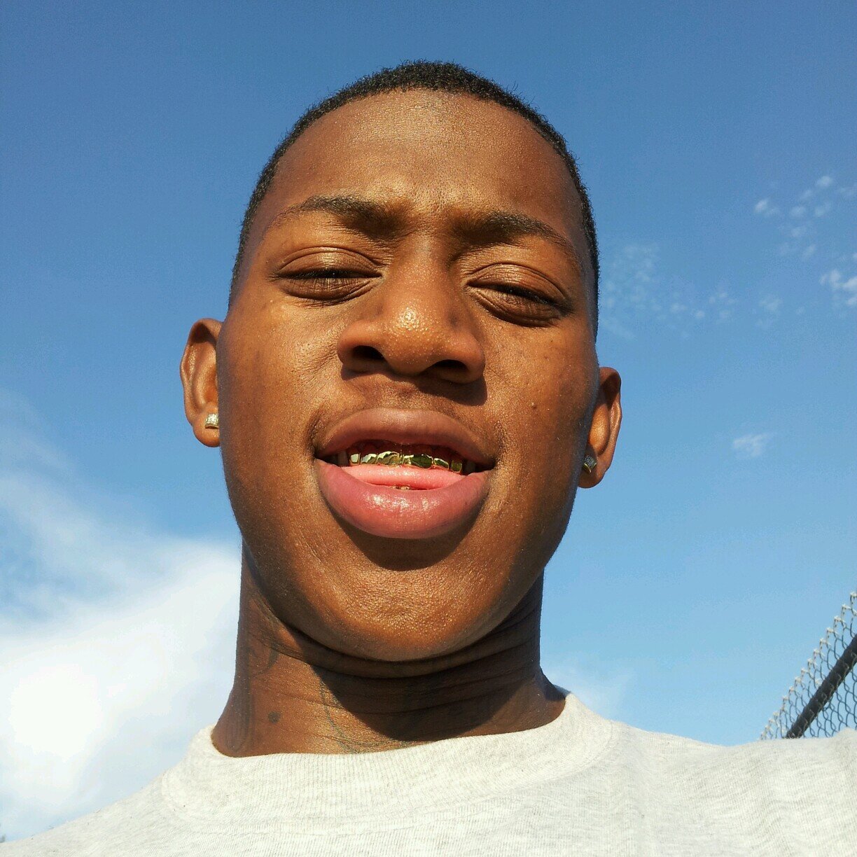 Paper ova pussy free homie so y trick.LIL ZOO SPEAKING N SAYN FUCK ALL U HOES
