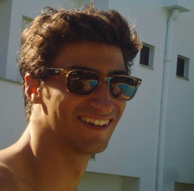 Studying Mechanical Engineering in Instituto Superior Técnico, Portugal. Tech, Gaming and Sports addict.