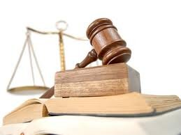 Lo studio legale Quarta (AQLAW) è una qualificata realtà professionale, dinamica e flessibile che opera attraverso dipartimenti attivi in tutti i settori legali