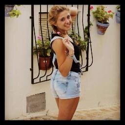 instagram: PAULARM10
Facebook: Paula Rubí Martín