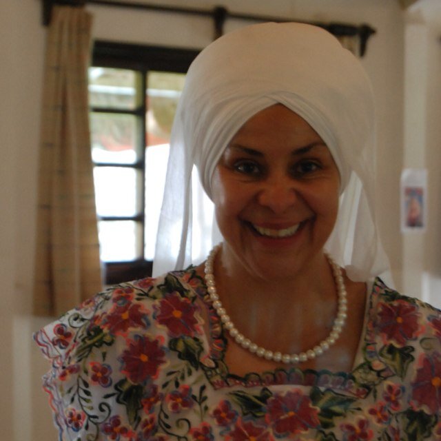 Yoga kundalini, artista en cerámica, arteterapia y Sanaciones,