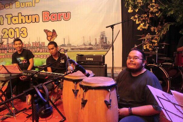 OlandChristian's profile picture. Perda Riau  @ReggaeIndonesia 
@scoatydentID (Reggae) | ,AmGhoTjenk reggae Medan | (percussion player) 
,Vespa. | MY Heart hass been takken by @dHa_paQu