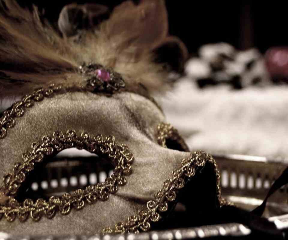 georginaC96's profile picture. I love all types of music, big fan of musicals. I follow back :)