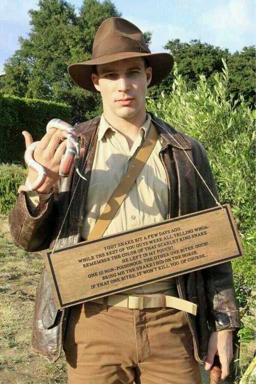 BowtiersUnite's profile picture. This is a Twitter page dedicated to King Bowtie, Ulysses WIlson. Disclaimer: We are not Ulysses nor are we affliated with ABC, Whodunnit, or Ulysses Wilson.