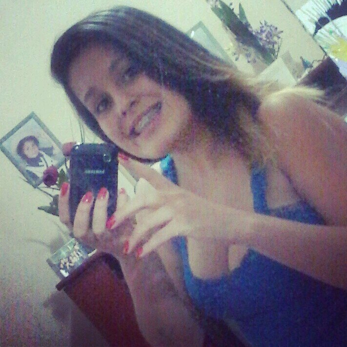 Ser forte é mandar quem você sempre quis mais perto, sumir da tua vida.
 Meu face : http://t.co/VZSFS6295e…