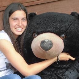 22. Estudiante de medicina en la Universidad de Cantabria. Hakuna Matata. XVI
