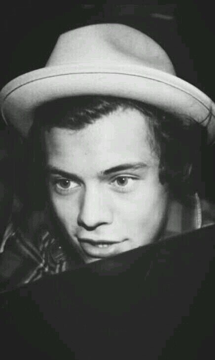 spoukylouis's profile picture. 