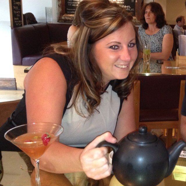 proud owner of 2 monkeys.... student..... proseccoholic....