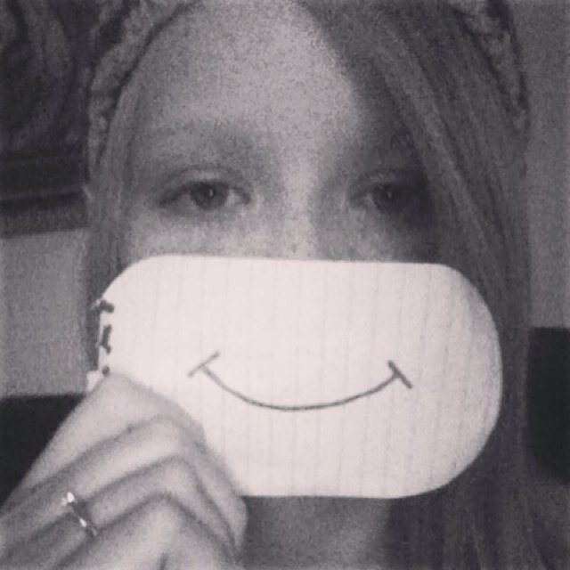 hellojello33's profile picture. 