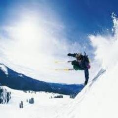 Launching @SocialMedSearch at @NormanBroadbent - online research for recruiters. MBA student @StrathBusiness. Skier. Traveller.