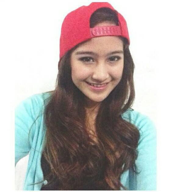 SalshabillaAdriani Anak:Bella,Cyla Adek:Bayi Abang:tidan iqbaale_baalehh♥ #FamsSwift #GenkPowerody BF : @Bastayonsteel Gw LET'erz