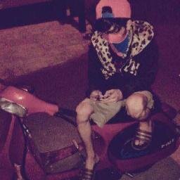 +hardcore satukan perbedaan+|+art satukan kebersamaan+|+the freedom to live+|+hanya satu kata 'LAWAN'+|+kita sesama vespa saling sodara dan keluarga|