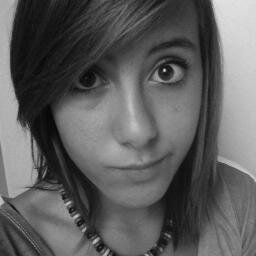 joueuse de foot a L.O fem.